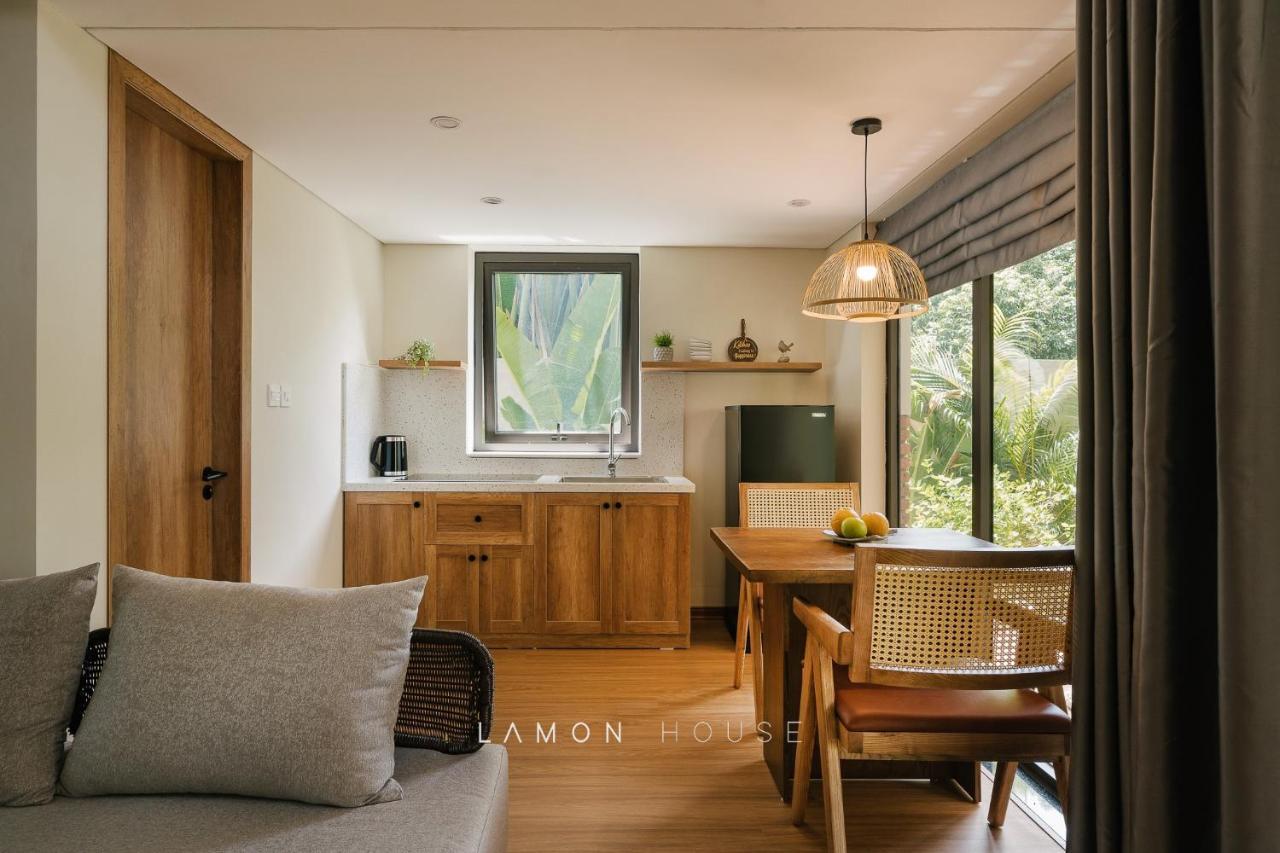 Lamon House - Venuestay Hòa Bình エクステリア 写真