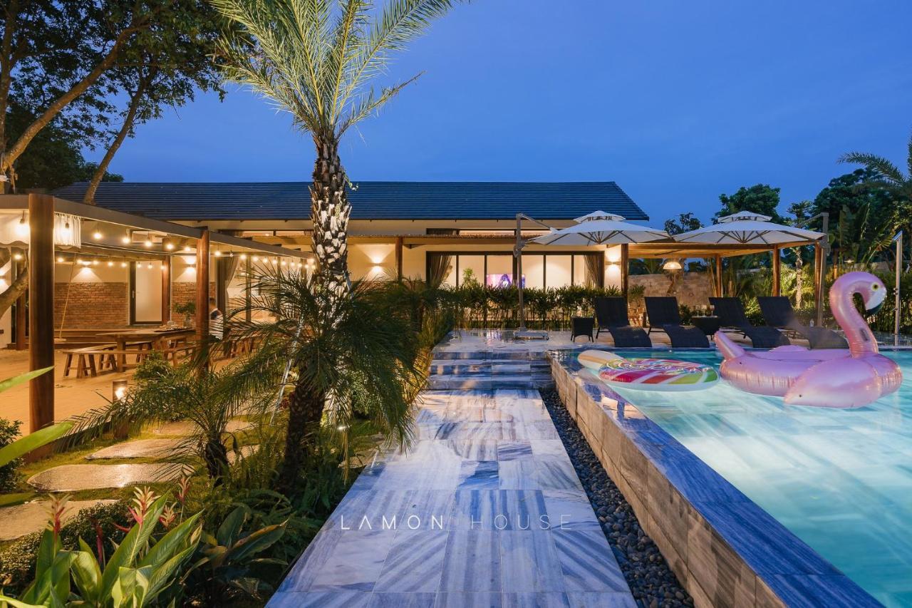 Lamon House - Venuestay Hòa Bình エクステリア 写真