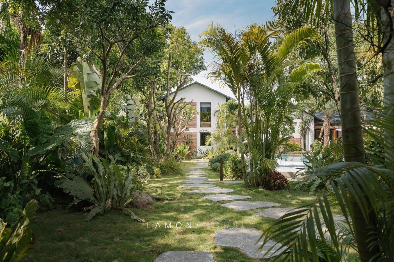 Lamon House - Venuestay Hòa Bình エクステリア 写真