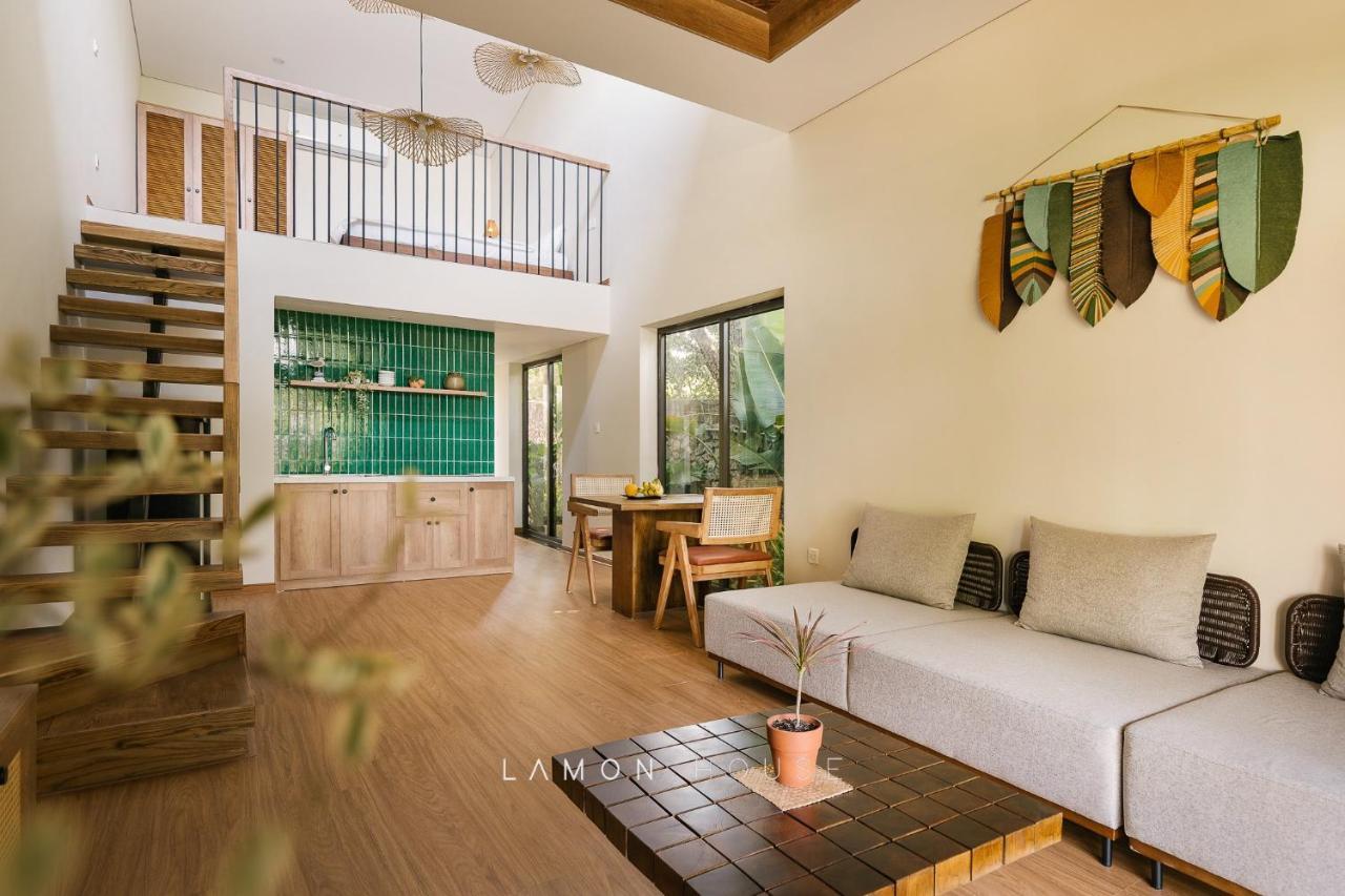Lamon House - Venuestay Hòa Bình エクステリア 写真