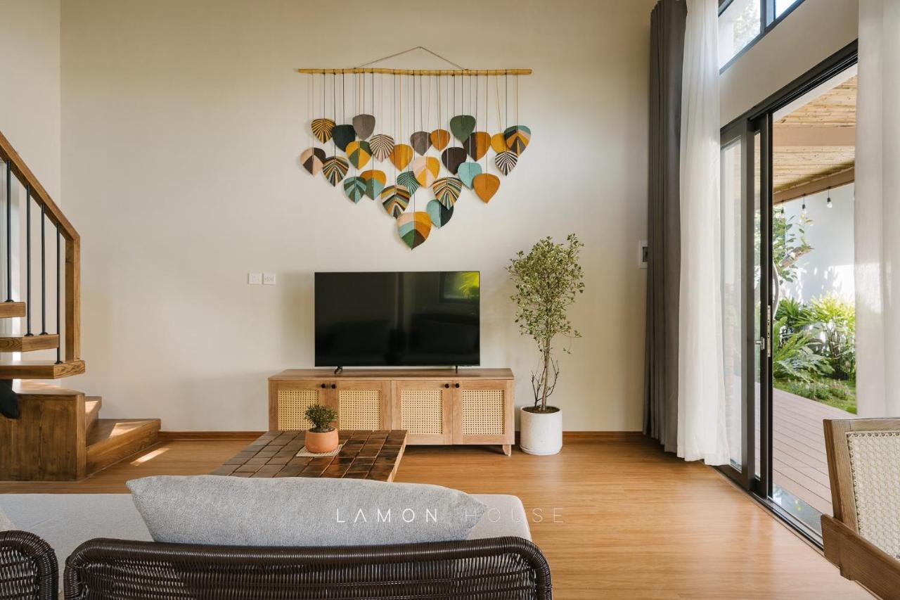 Lamon House - Venuestay Hòa Bình エクステリア 写真